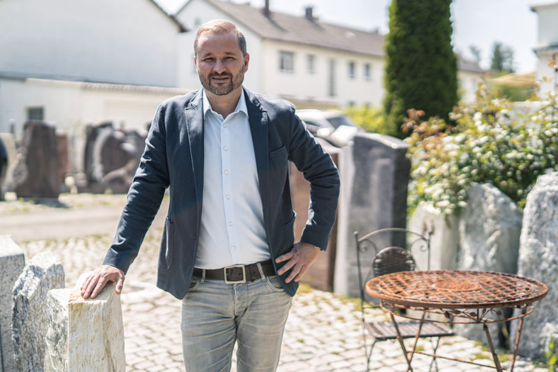 Franke Naturstein - Beratung für Naturstein, Grabdenkmäler und Urnenstelen