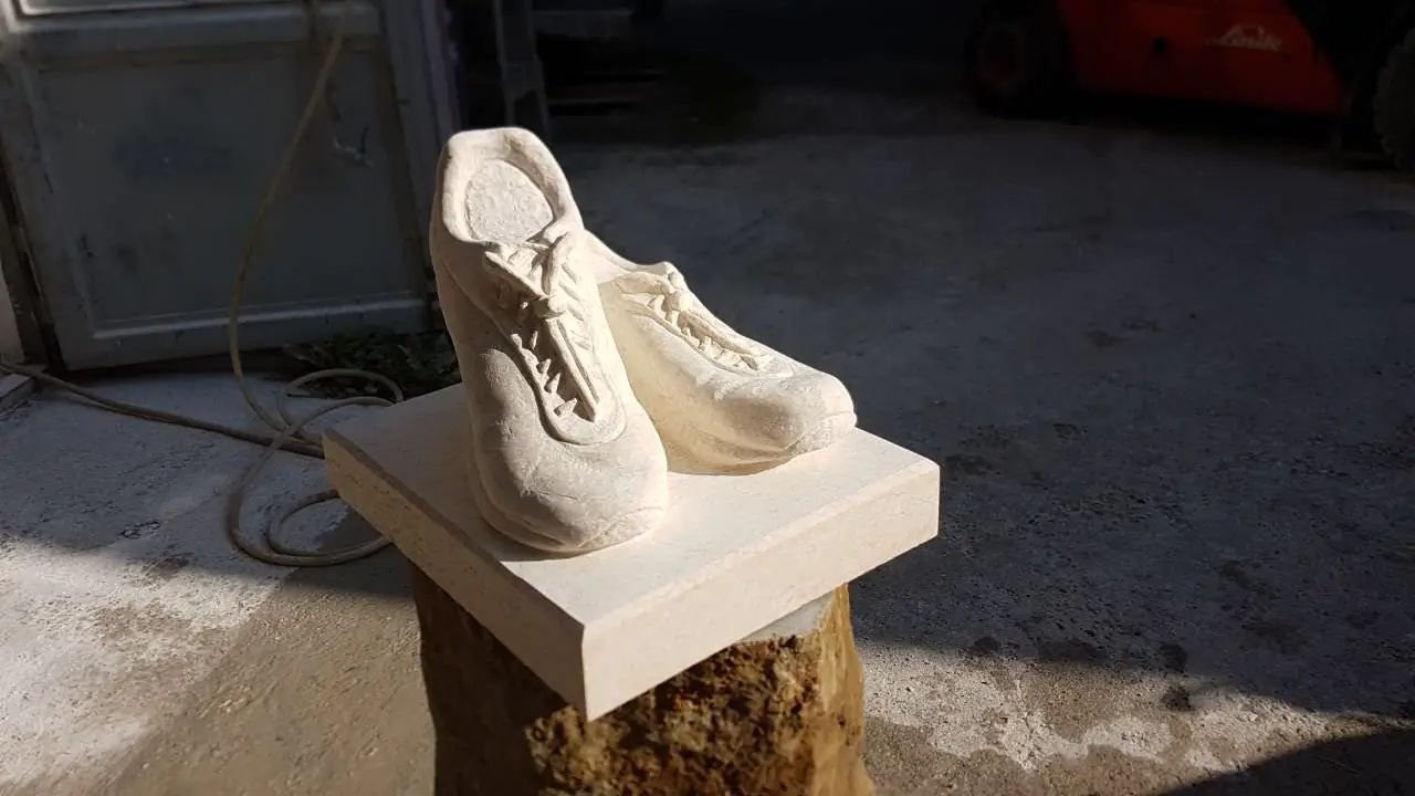 Franke Naturstein - Laufschuhe aus Naturstein