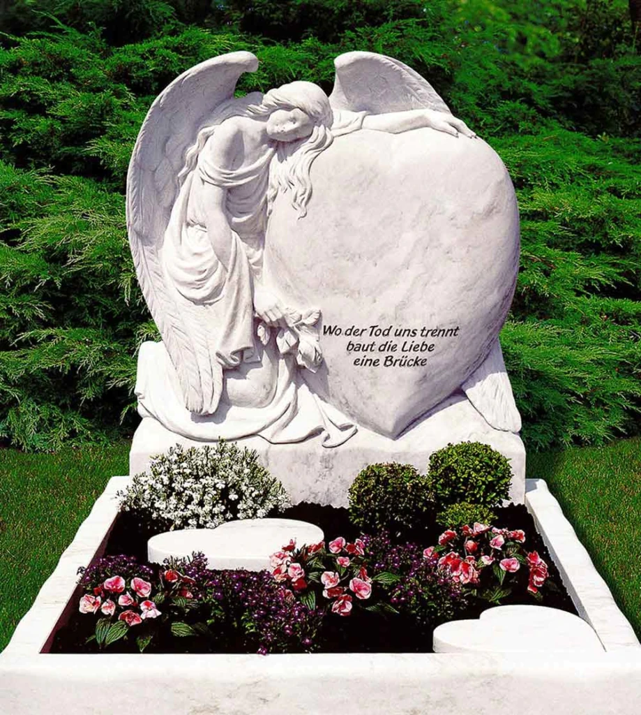 Würdige Grabsteine in Rosenheim