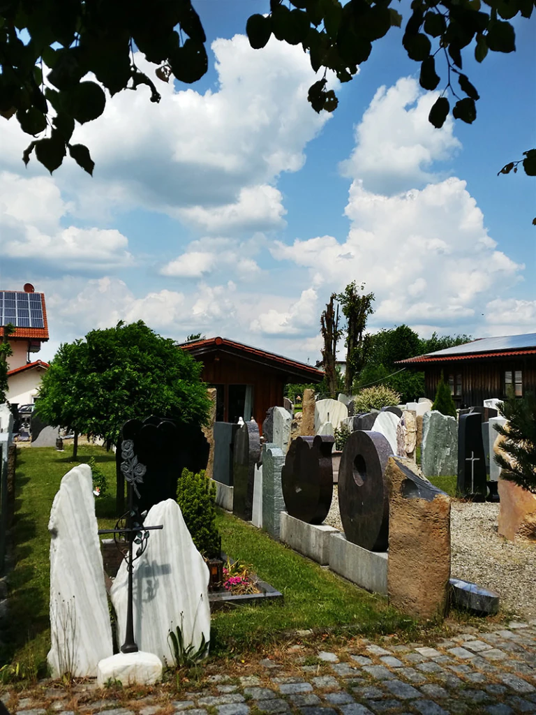 Grabsteine von Franke Naturstein - heute noch ein Angebot einholen