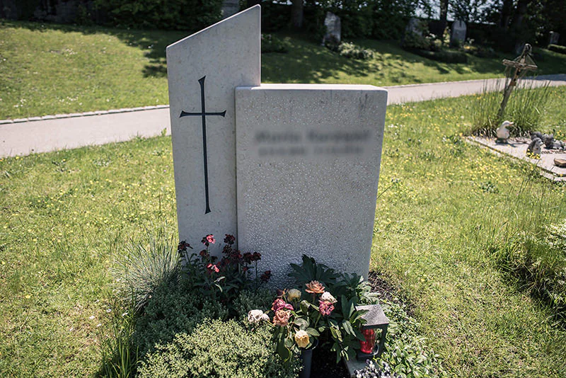 Grabsteine und Grabmale für Sie in Hohenlinden