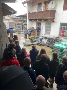 400 Besucher trotz Regen