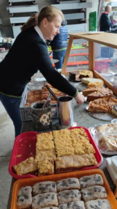 Kaffee und Kuchen vom Rotter Bauernmarkt