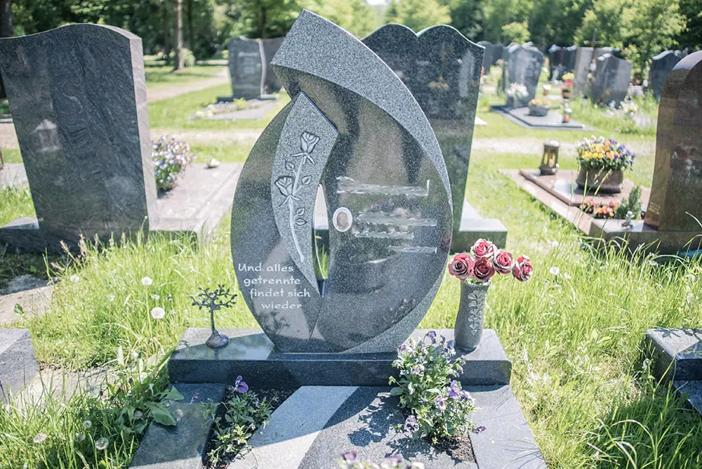 Persönliche Gestaltungsmöglichkeiten eines Grabsteins