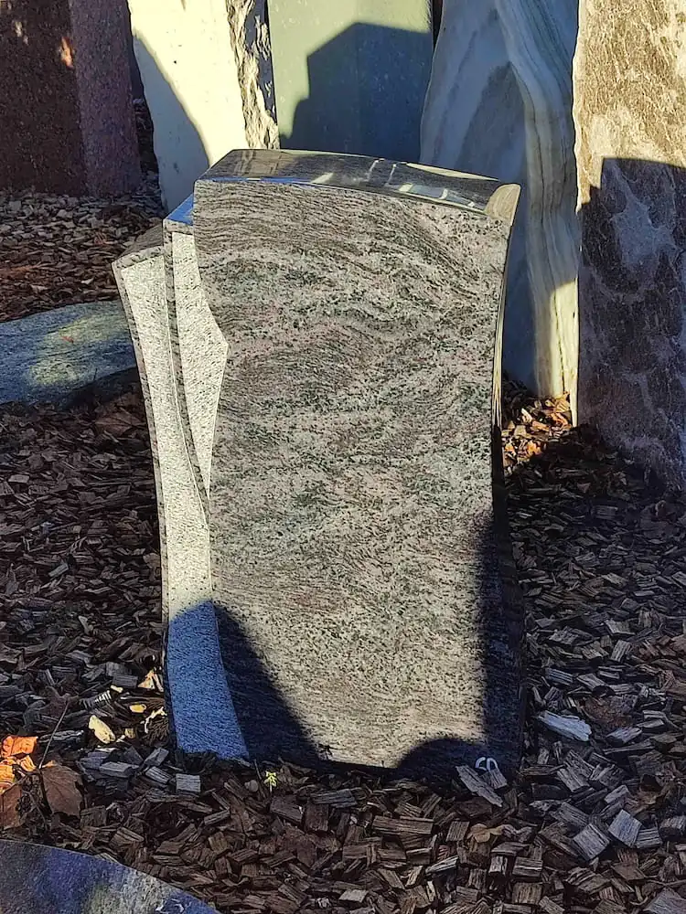 Urnengrab, netto 1.720,00 € zuzgl. MwSt.